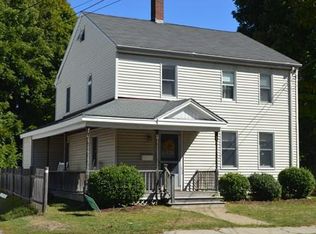 125 Elm St, Amesbury, MA 01913