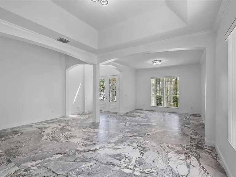 13121 Zori Ln — Photo 7