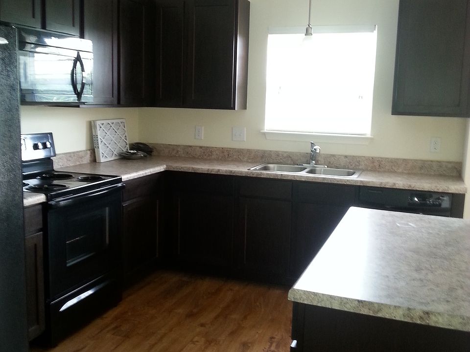 Kitchen w/Side by Side Fridge