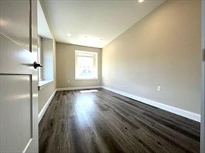 3rd image of 365 Newport Ave #3