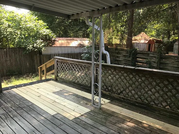 111 Lionel Ln #B — Photo 16
