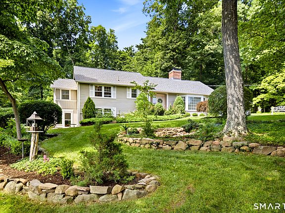 2nd image of 53 Valley View Drive