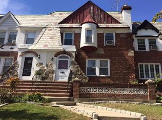 324 Cochran Pl, Valley Stream, NY 11581