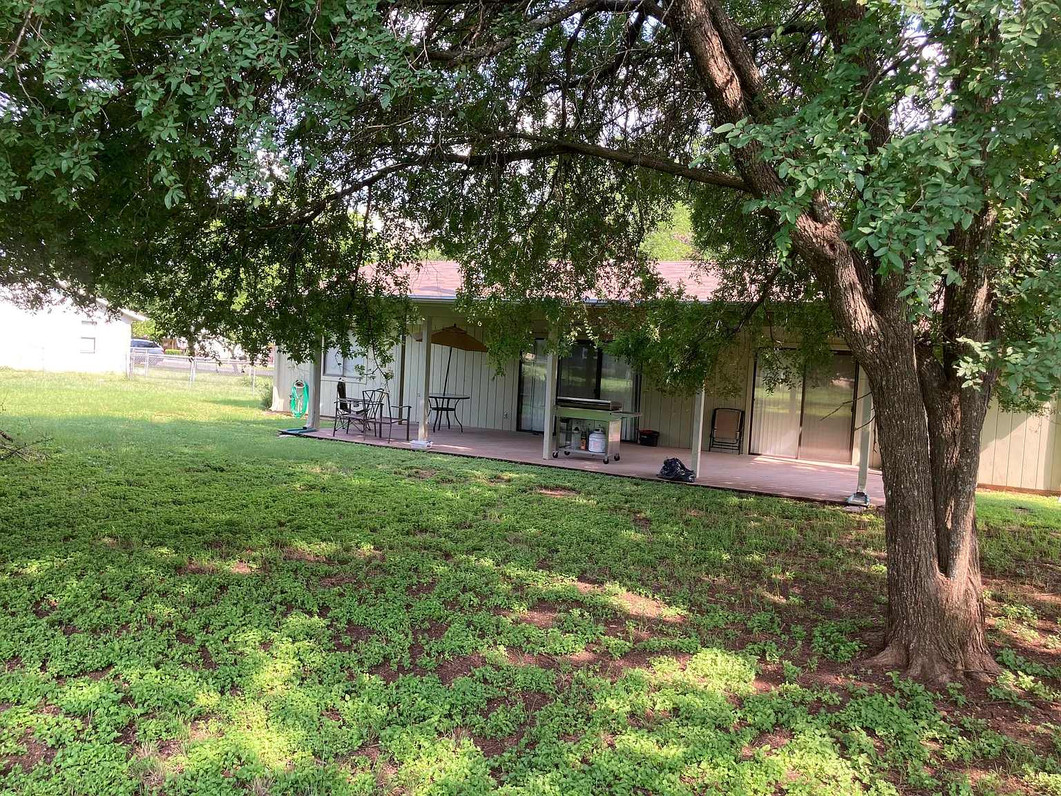 3 bed, 1596 sqft, $2,100 — Photo 4