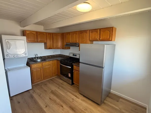 School St, 5300, 5300 School St #5302A, El Cerrito, CA 94530