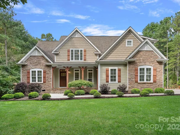 1207 Misty Creek Dr, Iron Station, NC 28080