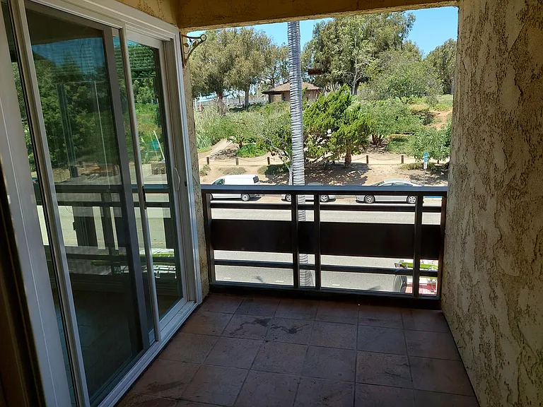 5600 Kensington Way #102 — Photo 8