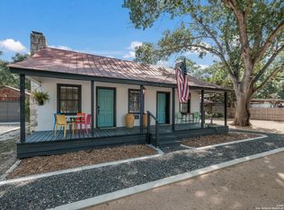 1109 Fiorella St, Castroville, TX 78009