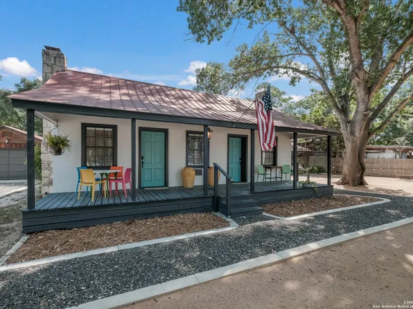 1109 FIORELLA ST, Castroville, TX 78009