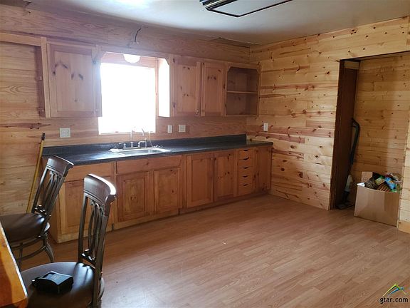 3rd image of 520 McMillan Dr