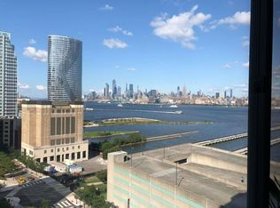 31 River Dr S, Jersey City, NJ 07310