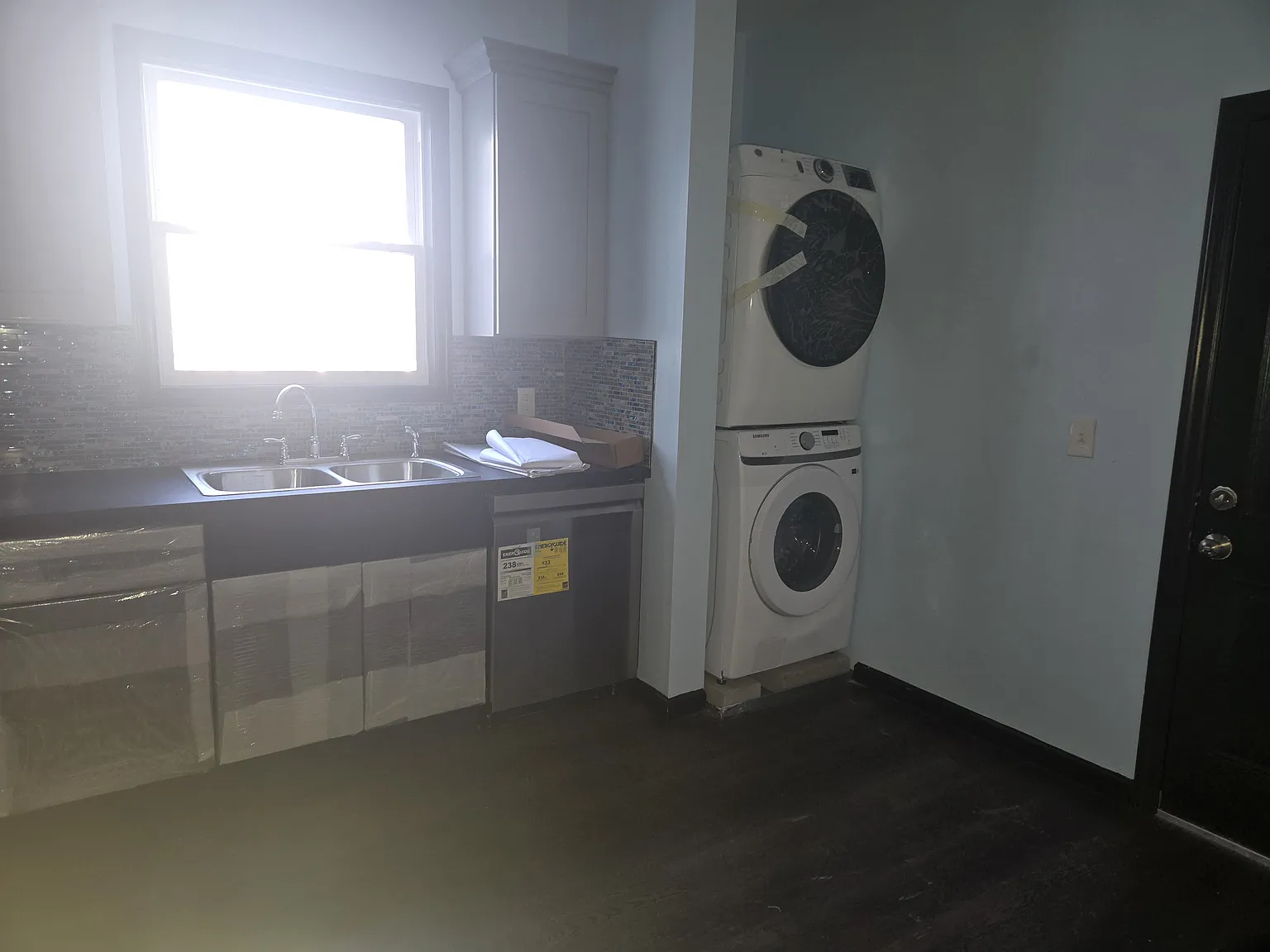 1 bed, $1,000 — Photo 2