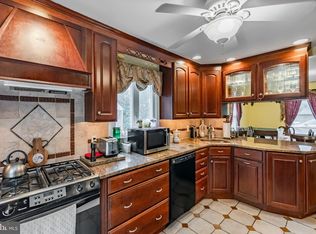 212 Golf Hills Rd, Havertown, PA 19083