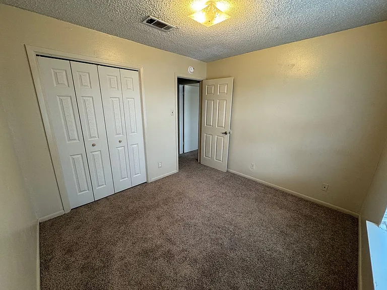 4504 Chase Cir — Photo 25