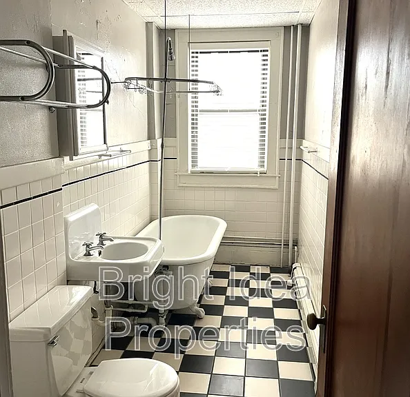 2202 Hennepin Ave E #5 — Photo 6