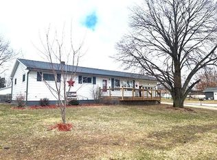 674 E Maple St, Blair, WI 54616