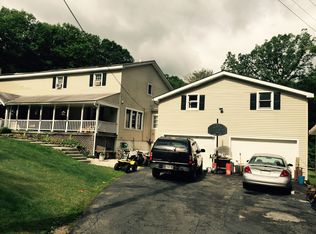 110 Beach Ln, Dingmans Ferry, PA 18328