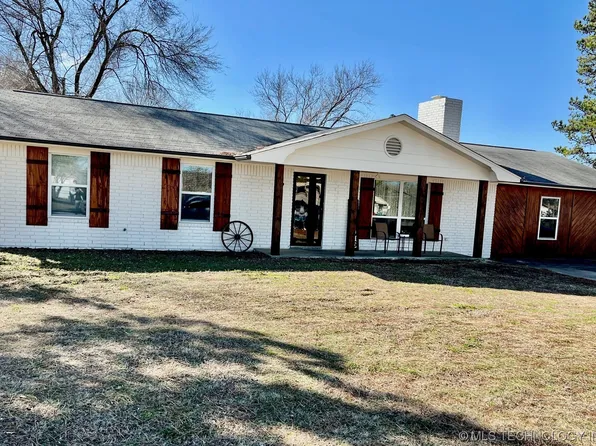 708 E Ferry St, Salina, OK 74365