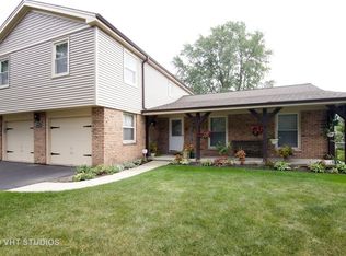 1545 Laurel Ave, Deerfield, IL 60015