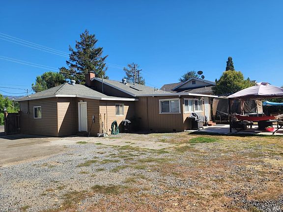 3rd image of 808 Waugh Lane