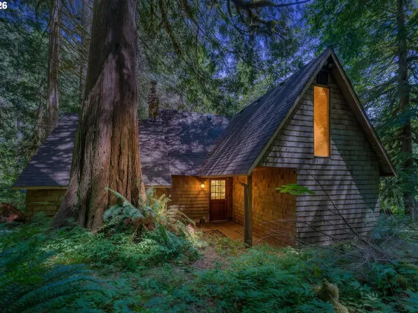 29544 E Road 12, Rhododendron, OR 97049