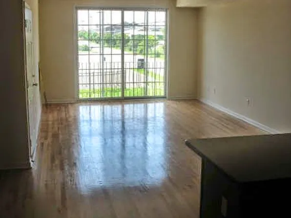 282 Johnston Ave #1, Jersey City, NJ 07304