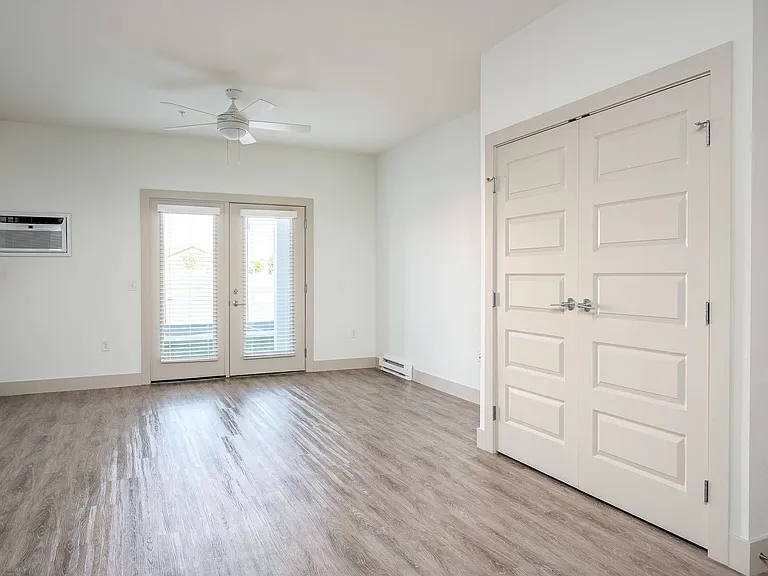 Tidewater Apartments | Living Area