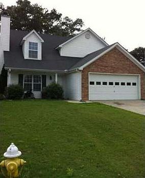 2nd image of 11 Maple Hill Dr