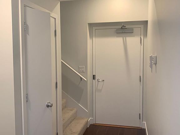 5th image of 6 Blackwood St #410