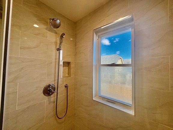 5th image of 3 Cove Ave Unit 2
