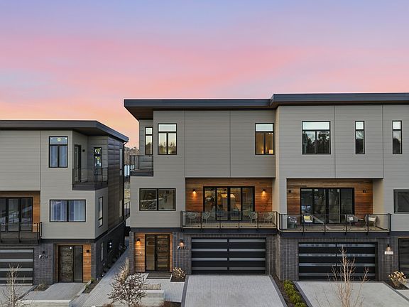 2nd image of 207 SW Log Ct