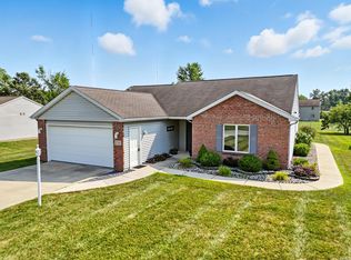 1726 Lathrop Dr, Fort Wayne, IN 46808