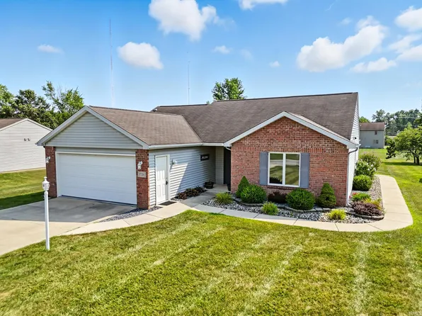 1726 Lathrop Dr, Fort Wayne, IN 46808