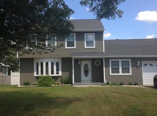 113 Venus Ln, Toms River, NJ 08753