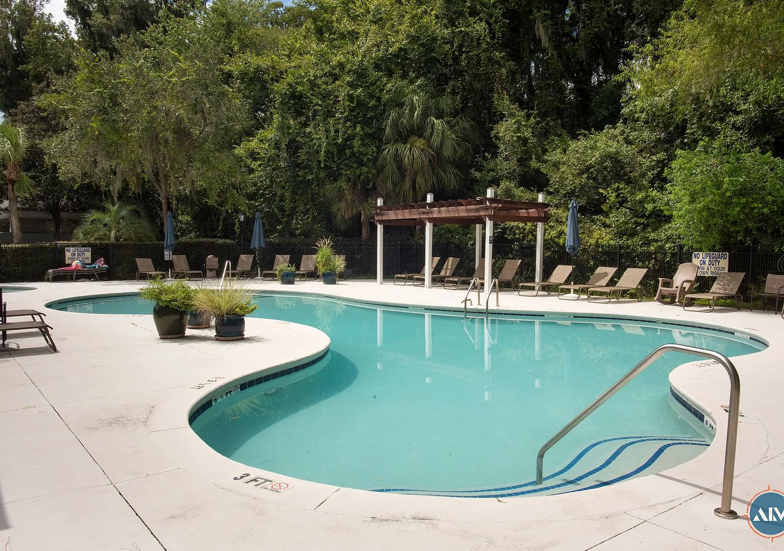 Freshly Renovated 1BR/1BA First Floor Villa, Gated Estate at Westbury - Move In Ready — Photo 4