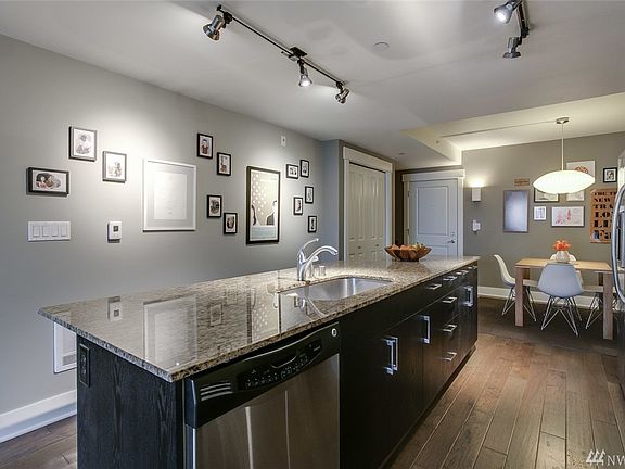 4th image of 699 John St #114
