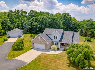 1969 McCabe Ave NE, Lowell, MI 49331