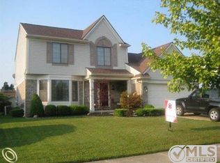 24793 Pheasant Run Rd, Brownstown, MI 48134