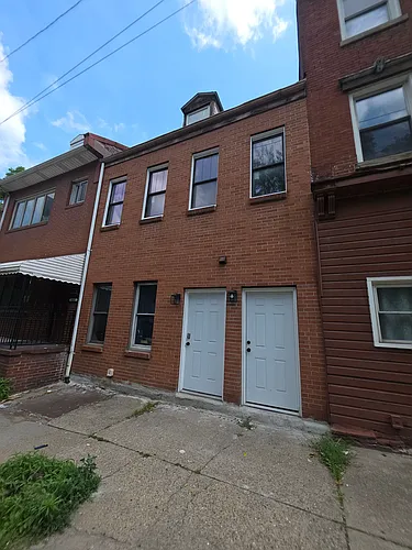 407 E Carson St Photo 1