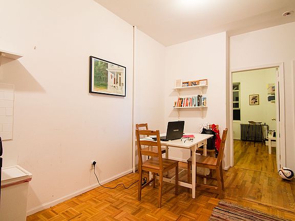 3rd image of 394 Manhattan Ave #3A