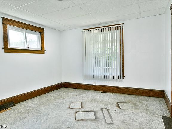 5th image of 260 Austin Ave NW