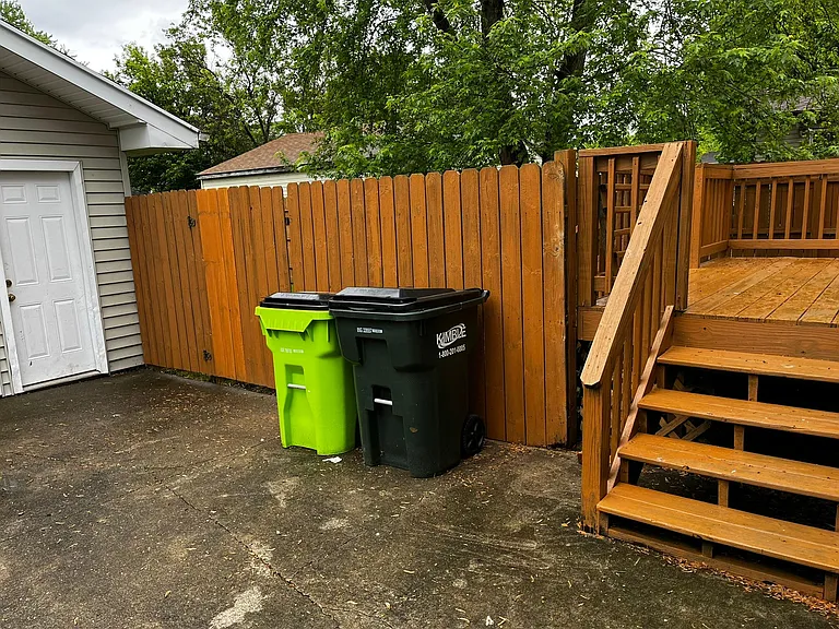 233 Superior St — Photo 5