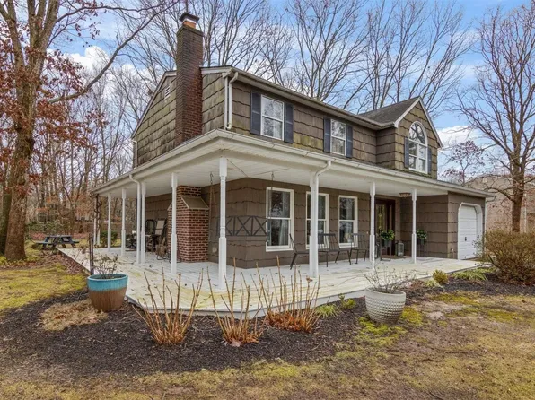 21 Hope Court #N, Selden, NY 11784