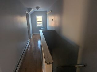 209 3rd St FLOOR 2, Newark, NJ 07107