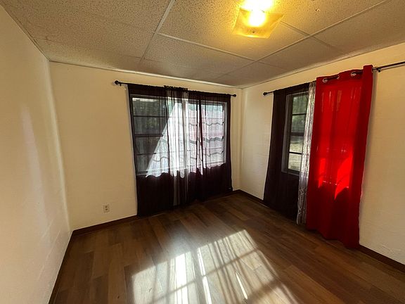 5th image of 4628 N 37th St