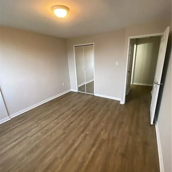 931 Wonderland Rd S #709 — Photo 16