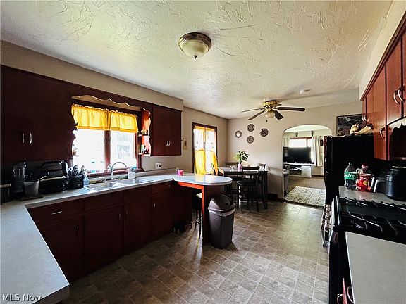 2nd image of 2439 Reid Ave