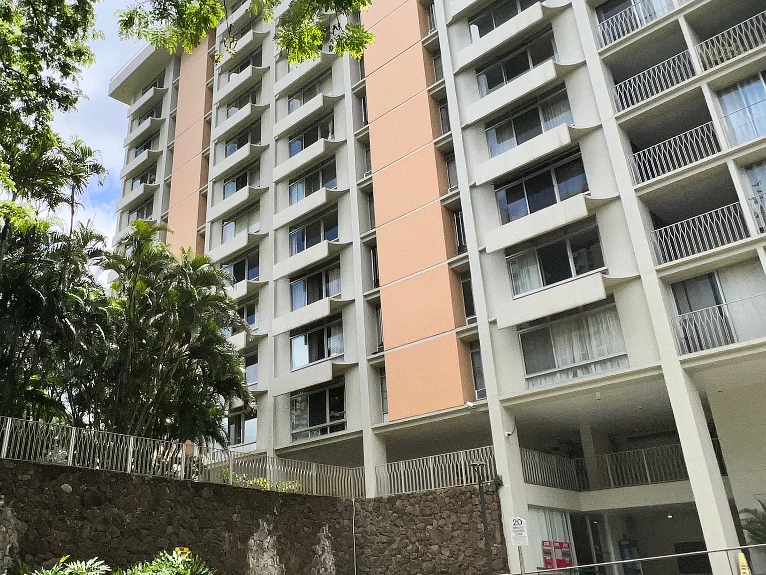 1511 Nuuanu Ave — Photo 2