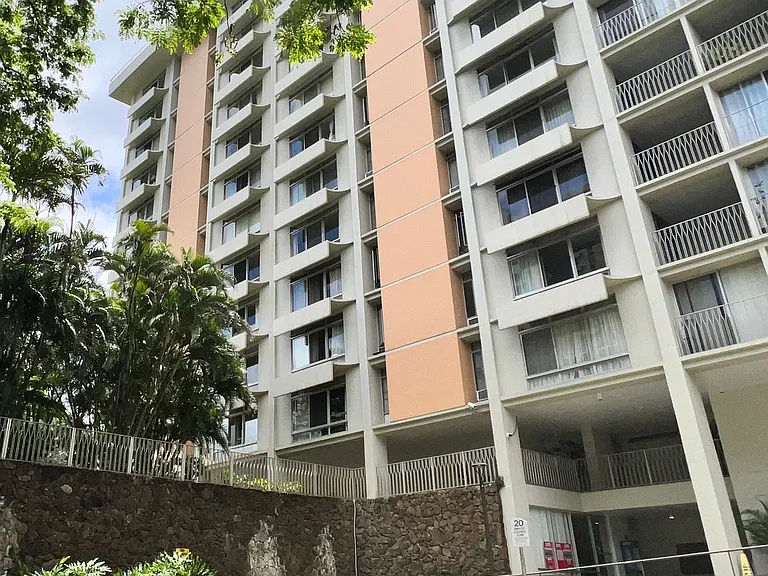 1511 Nuuanu Ave #1128 — Photo 2