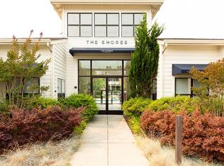 200 Shoreline Ct, Richmond, CA 94804